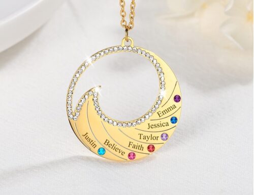 Choosing a Personalized Family Tree Necklace: A Unique Expression of Love